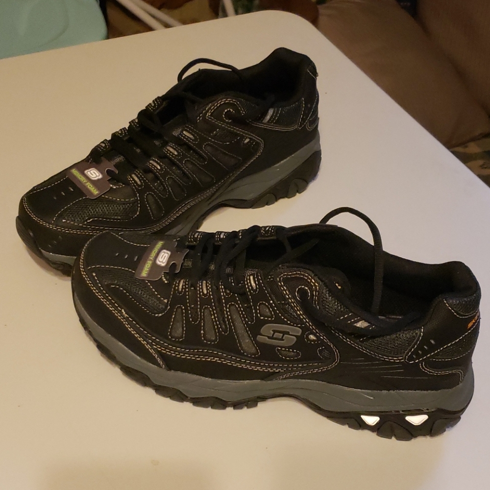 Skechers